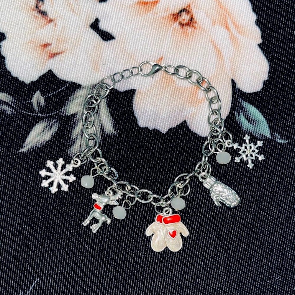 Christmas Charm Bracelet 💫
